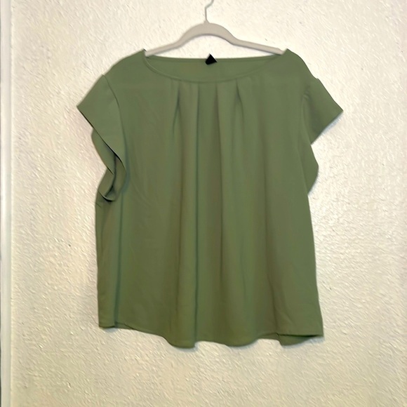 Shein Curve sage, green blouse size 2XL - Picture 1 of 8